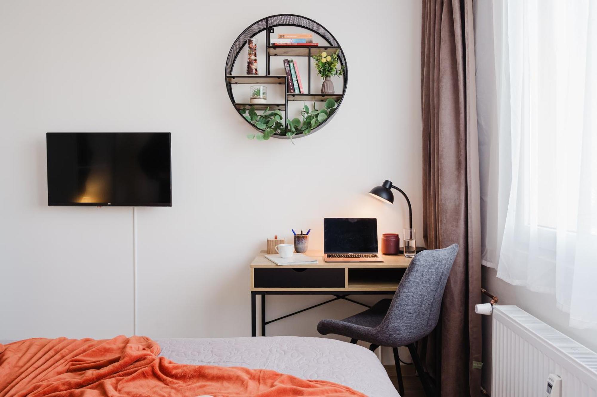 Apartment Days - 2bdr - Workspace - 200mbps Wifi Prague